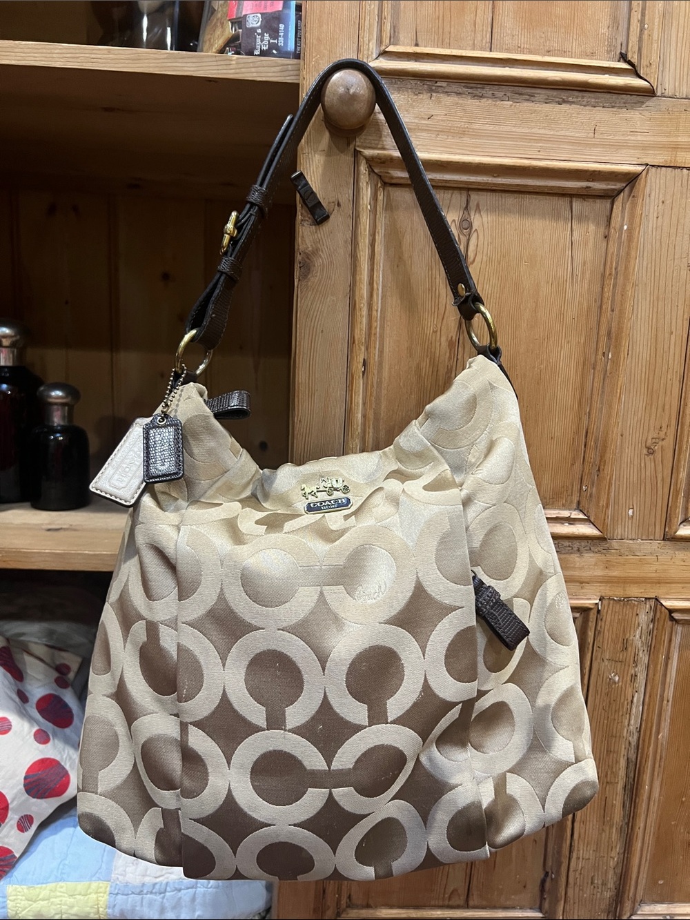 Coach 21121 Madison Op Art Isabella Hobo Bag